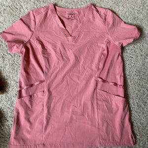 Light pink women’s scrub top & pants